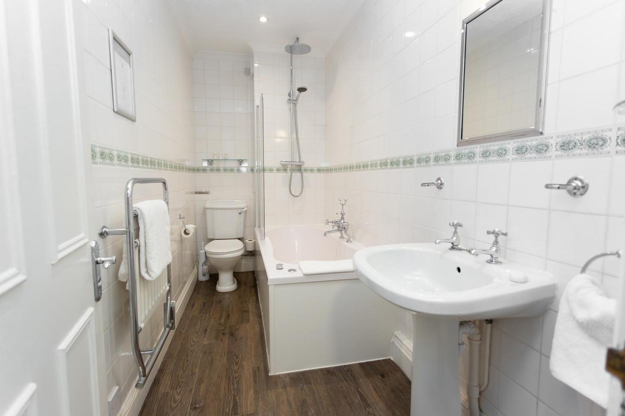 גלוסטר Hatton Court Hotel מראה חיצוני תמונה