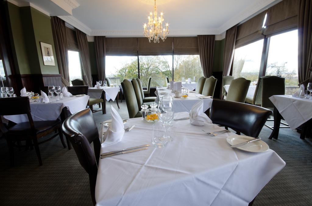גלוסטר Hatton Court Hotel מראה חיצוני תמונה