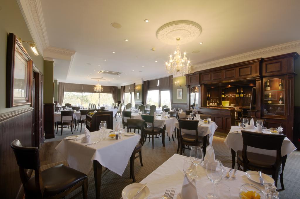גלוסטר Hatton Court Hotel מראה חיצוני תמונה